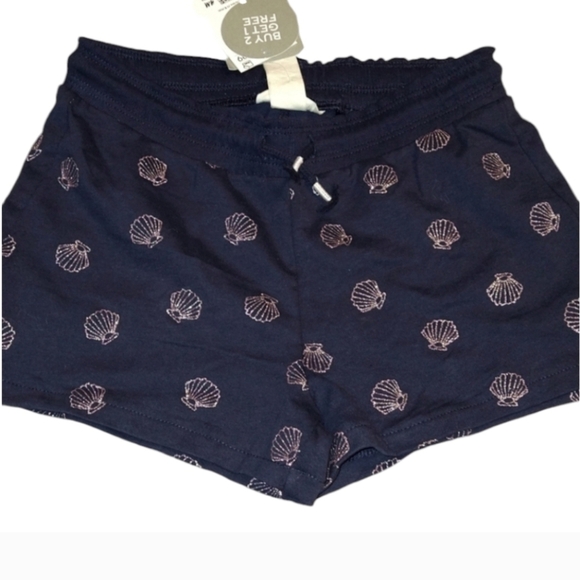 NWT 2 Sets Printed Shorts - Picture 3 of 4